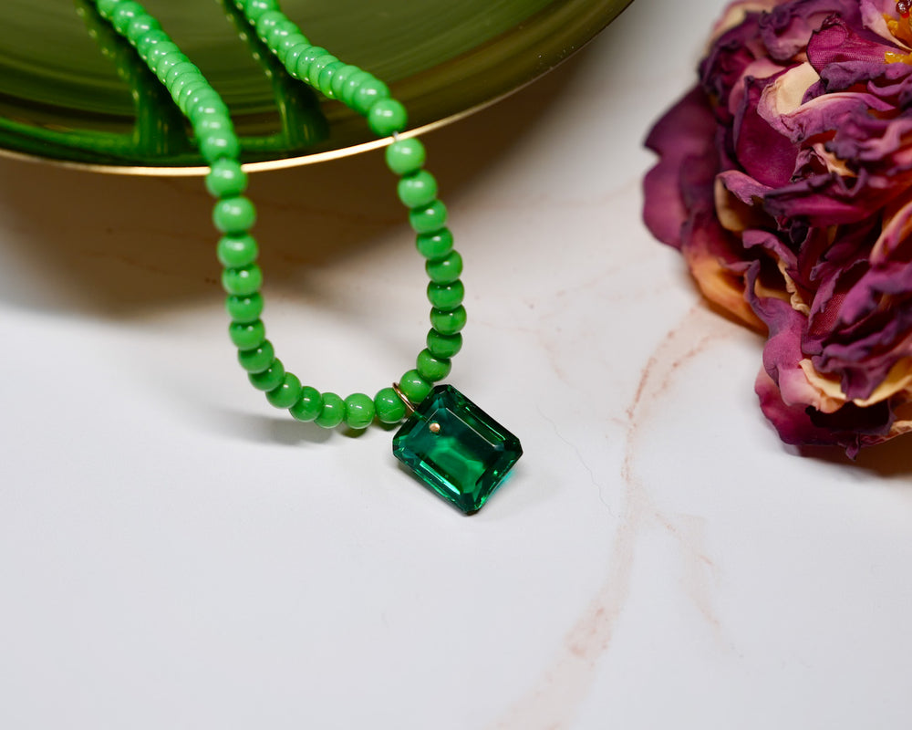 Kelly Green Bead Necklace