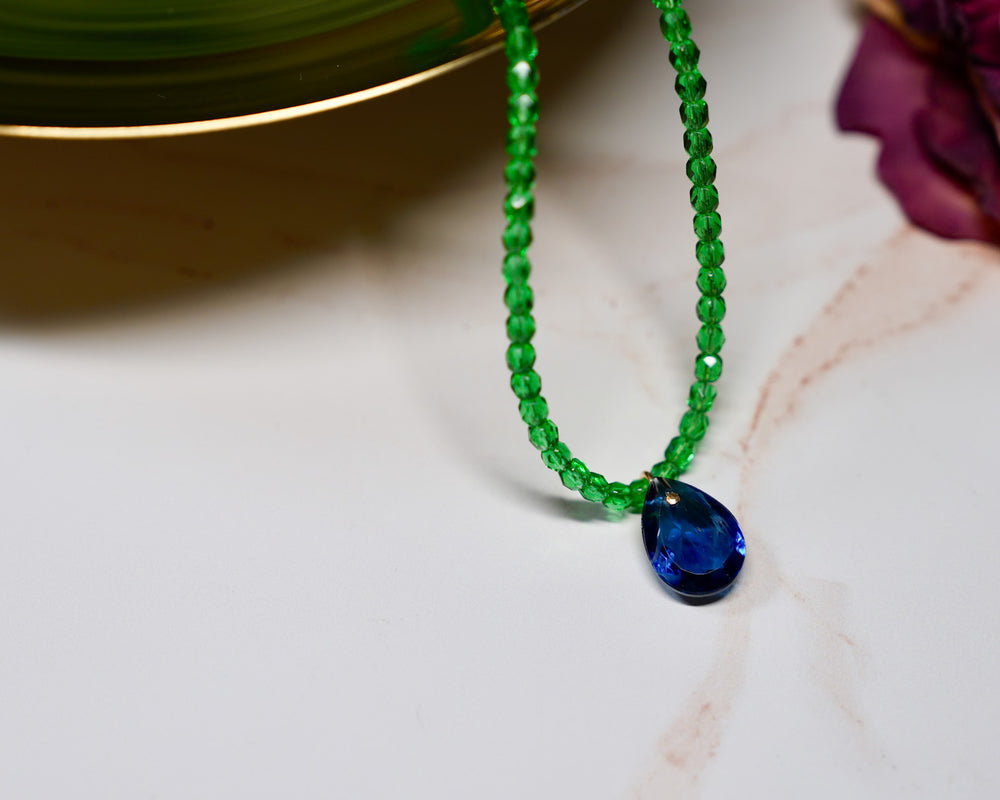 Shamrock Green Czech Thin Necklace