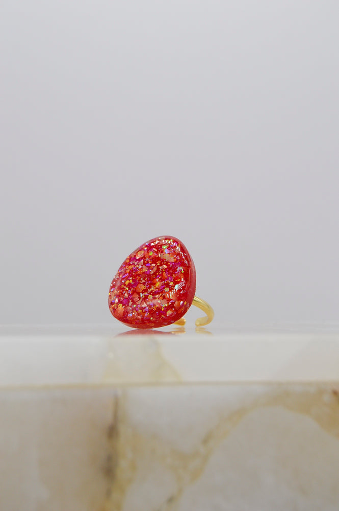 Ivy ring in poppy red