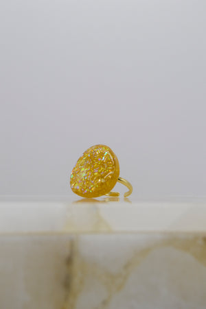 Ivy ring in canary yellow