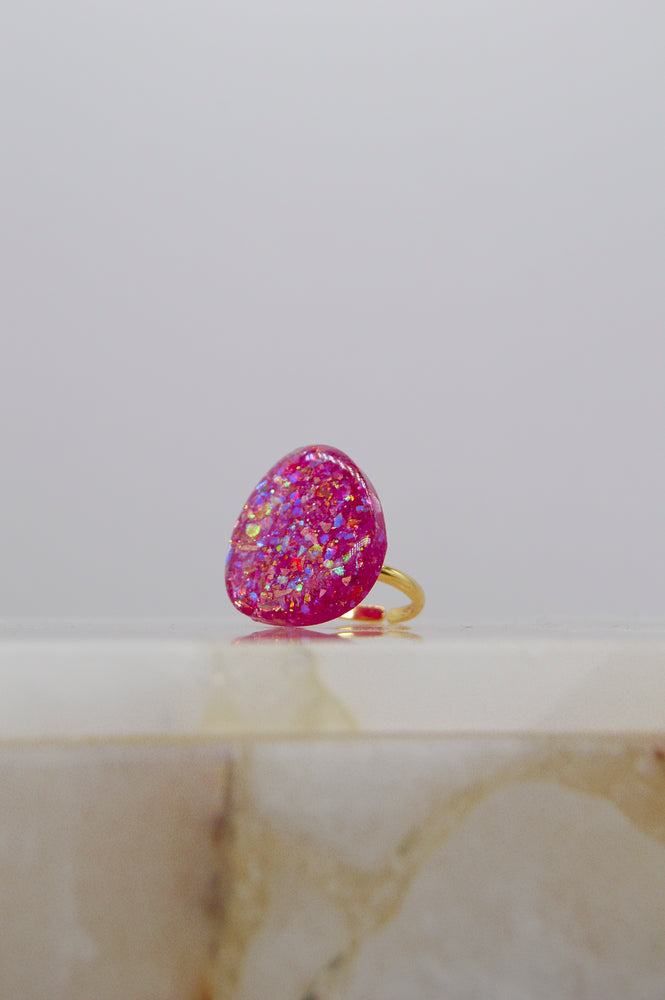 Ivy ring in hot pink