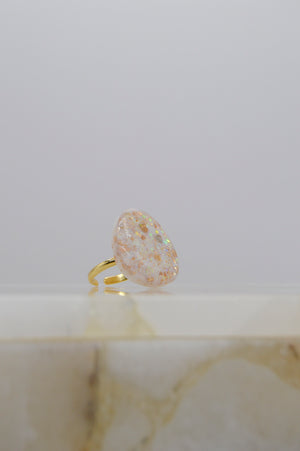 Ivy ring in sparkly white