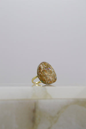 Ivy ring in vintage gold