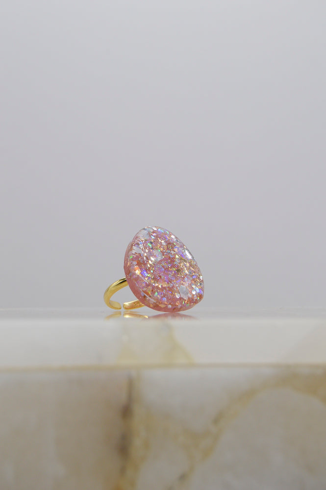 Ivy ring in champagne pink